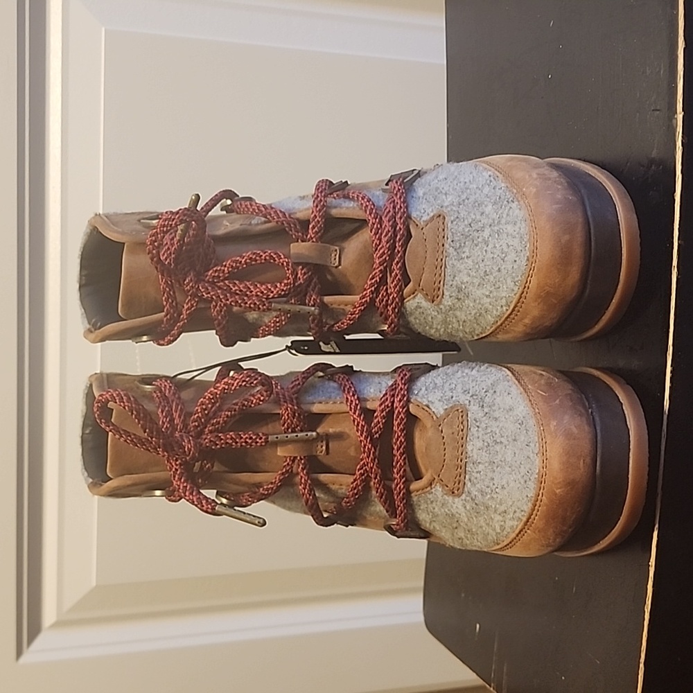 Sorel Chunky Heel Ankle Boots.
